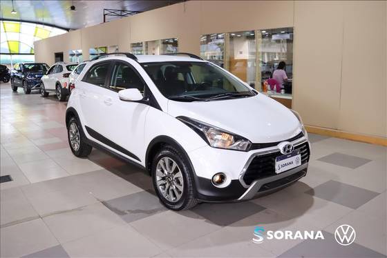 HYUNDAI HB20X 1.6 16V STYLE FLEX 4P AUTOMÁTICO HYUNDAI HB20X 1.6 16V STYLE FLEX 4P AUTOMÁTICO
